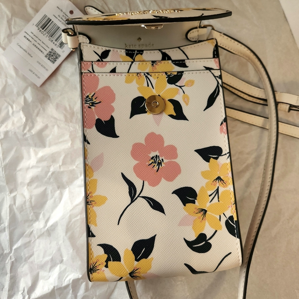 Kate spate Staci north  flap phone crossbody - Picture 3 of 5
